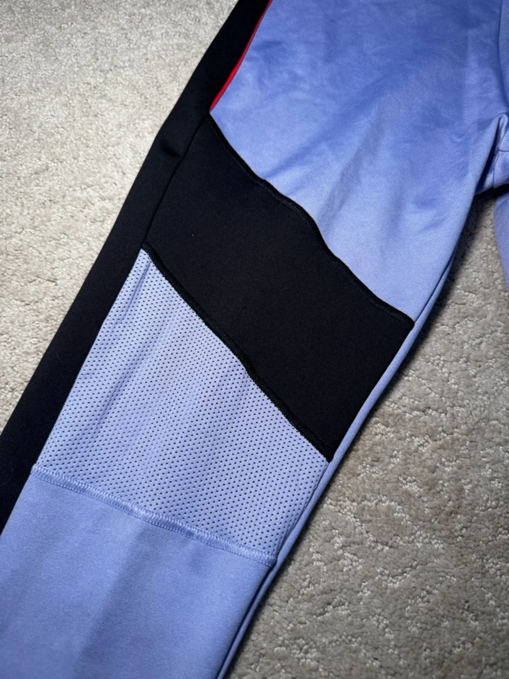 Puma Lavender and Black Performance Leggings with Pink Accents - Picture 5 of 6